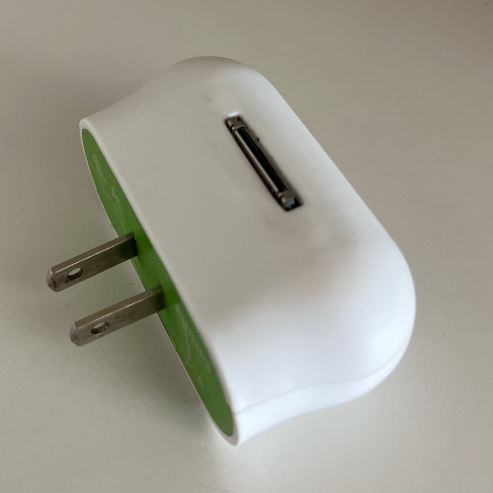 Philips Apple iPod iPhone 30 Pin Docking Charging Stand Wall Charger